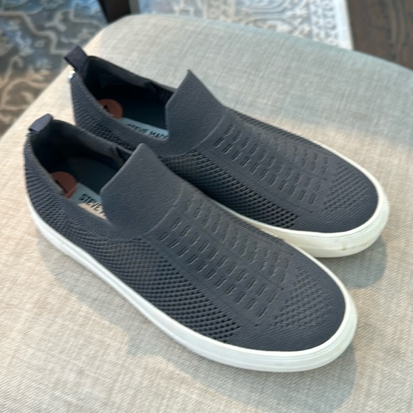 Steve Madden Shoes - Steve Madden Size 7 Gray Shoes Worn Once